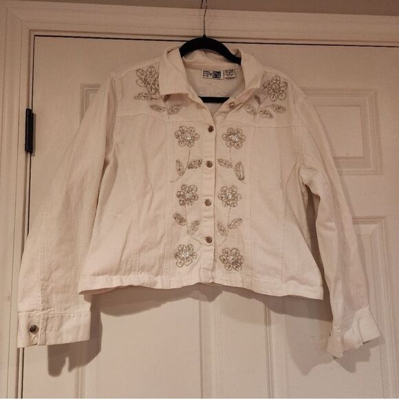 Step in Style white cotton denim jacket with beaded detail M - Picture 1 of 5